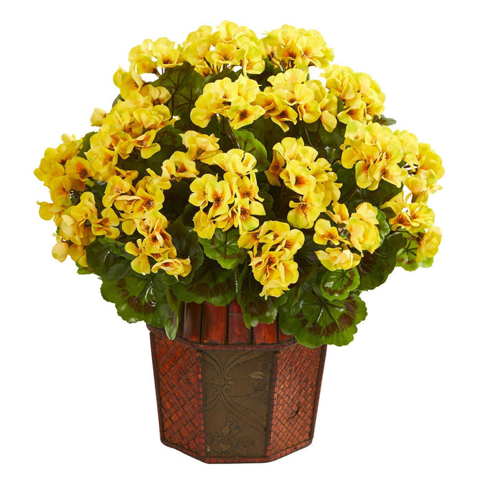 18" Geranium Artificial Plant in Decorative Planter"