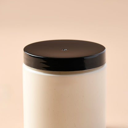 70/400 Black Straight Top Cap - F217 Liner - close-up