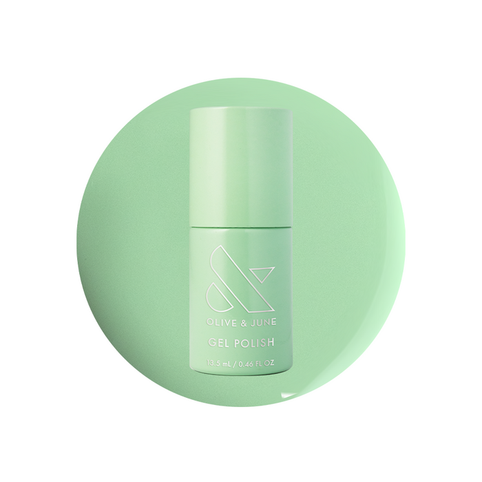 Aced It - Gel bottle in a pastel green shade for a fresh and long-lasting gel manicure at home