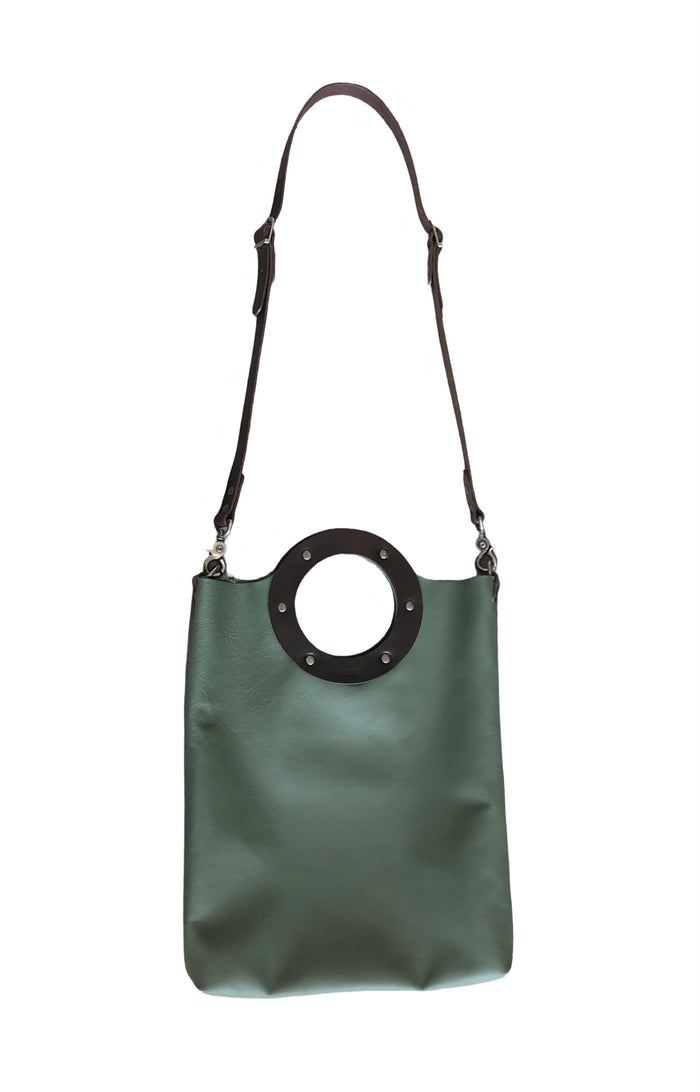 B32 SMALL CIRCLE TOTE