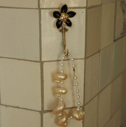 Brass Liv Black Flower Wall Hook