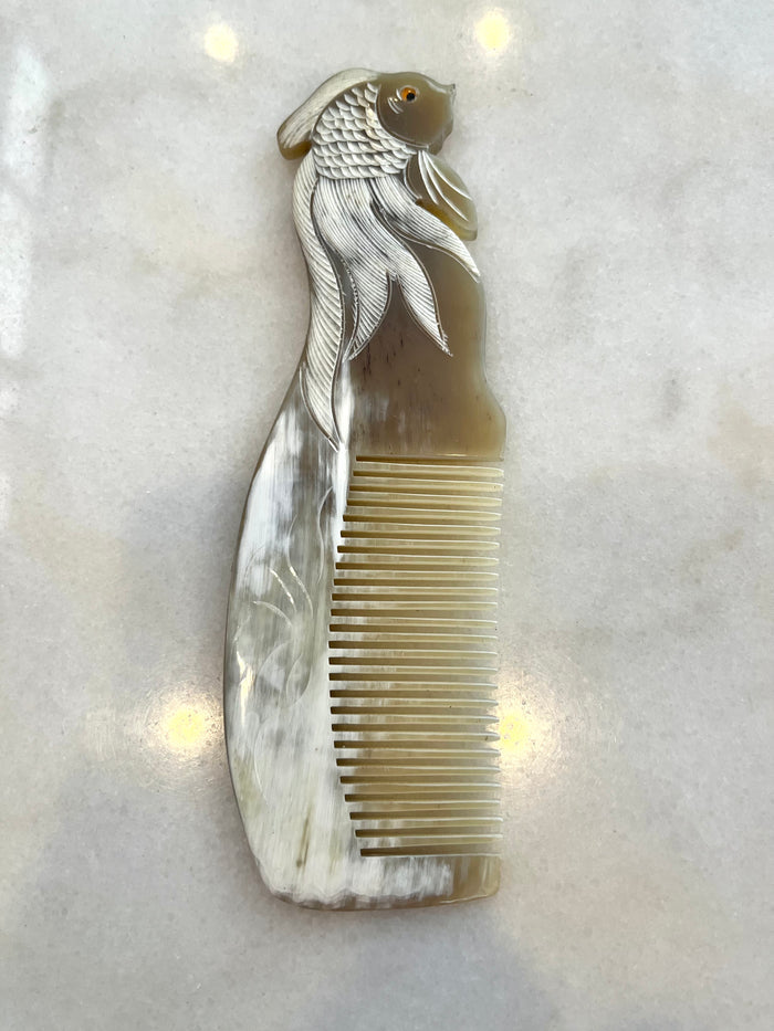 Buffalo Horn Comb