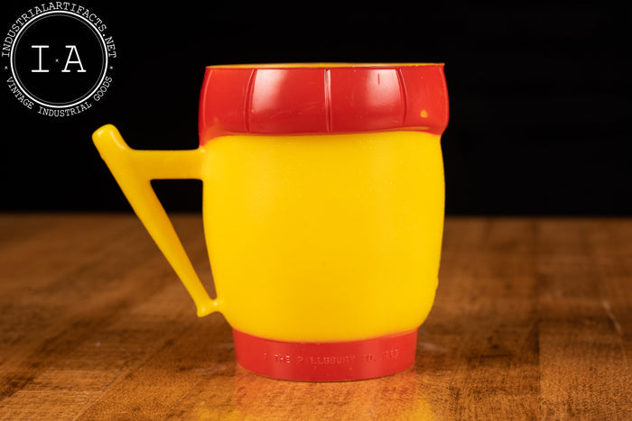c. 1969 Pilsbury Cup Set