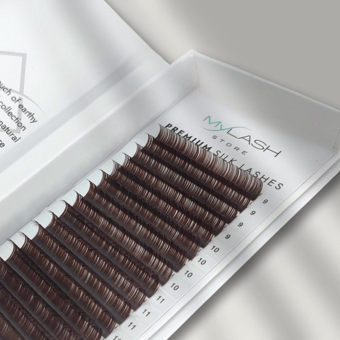 Dark Brown Lash Extensions - Tray Open