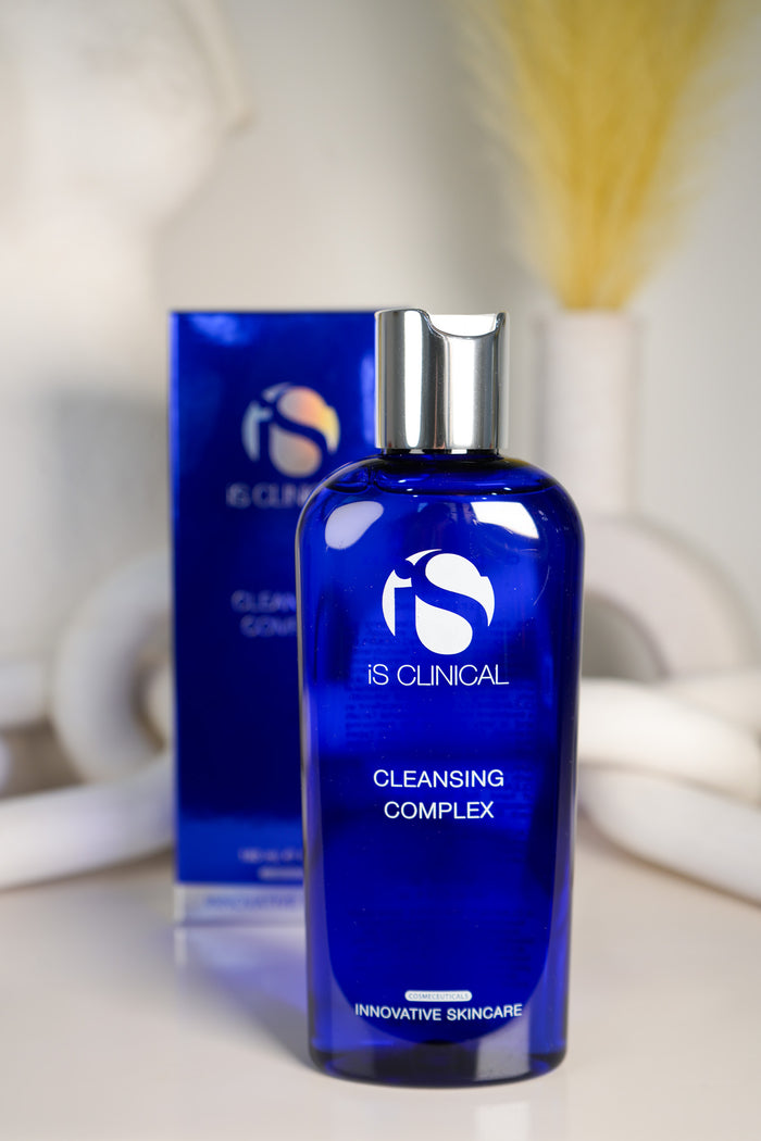 iS CLINICAL Cleansing Complex