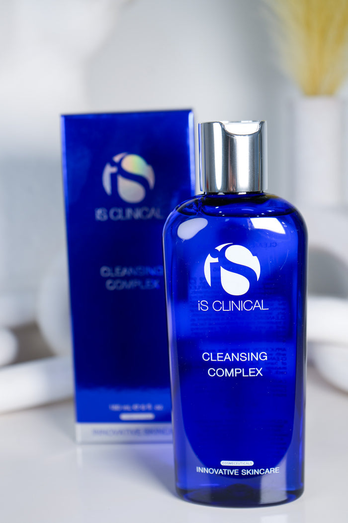 iS CLINICAL Cleansing Complex