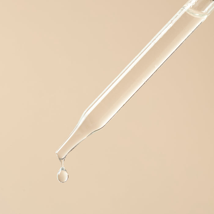 Leucidal Liquid - close-up