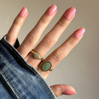 Olive Y'all | Short | Round - Tab Press-On with sheer bubble gum pink-blue iridescent nails in short round shape manicure