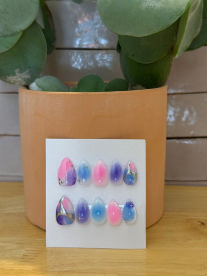 Press On Nails- Short Almond- Medium size- Galaxy Aura - Aesthetics By Kell