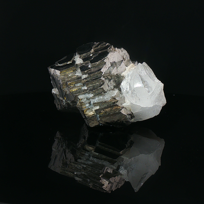 Quartz on arsenopyrite