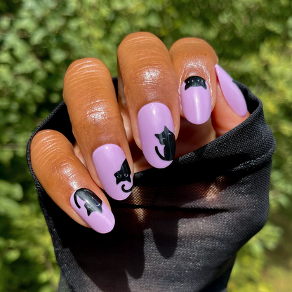 Sneaky Cats | Medium | Oval - Tab Press-On