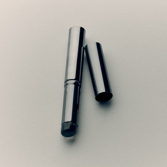 The Lip Applicator