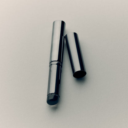 The Lip Applicator