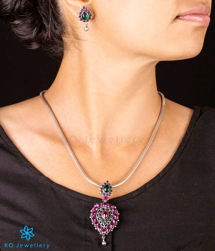 The Parna Silver Kempu Pendant (Oxidised)
