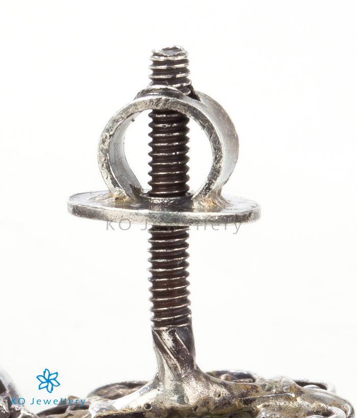 Beautiful temple earrings with screw fastening