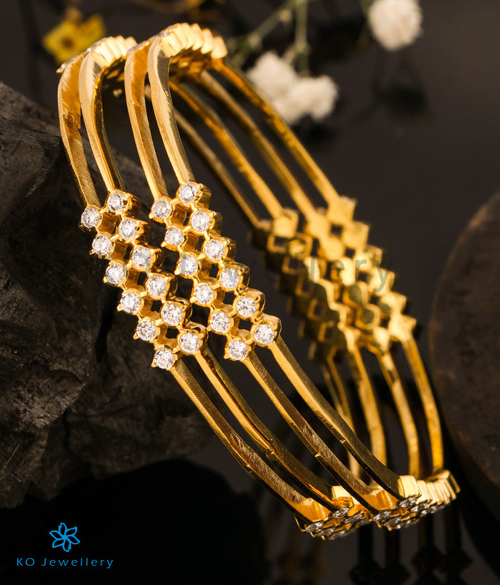 The Uvasri Silver Solitaire Bangle-Single