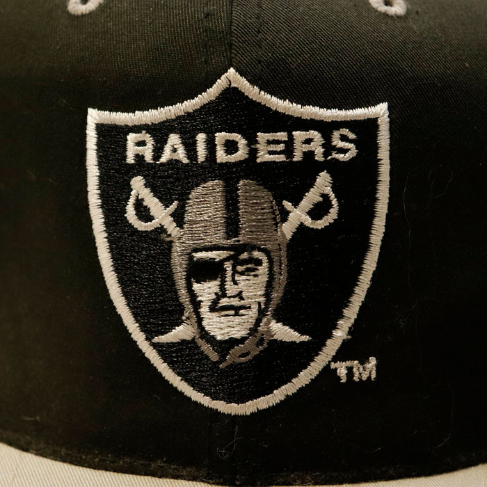 Vintage Raiders Black and White Snapback Hat Size One Size